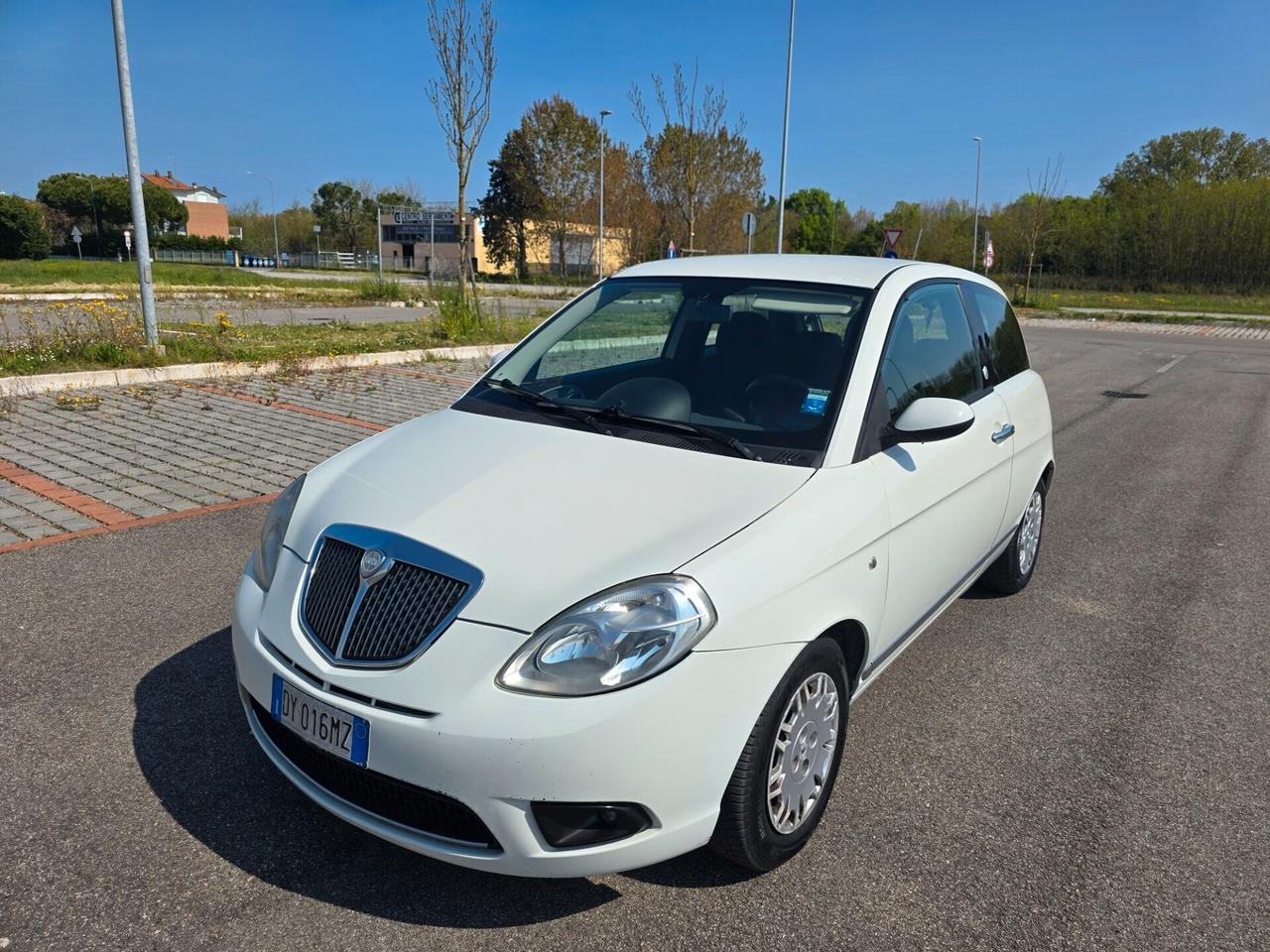 Lancia Ypsilon 1.4 GPL NEOPATENTATI