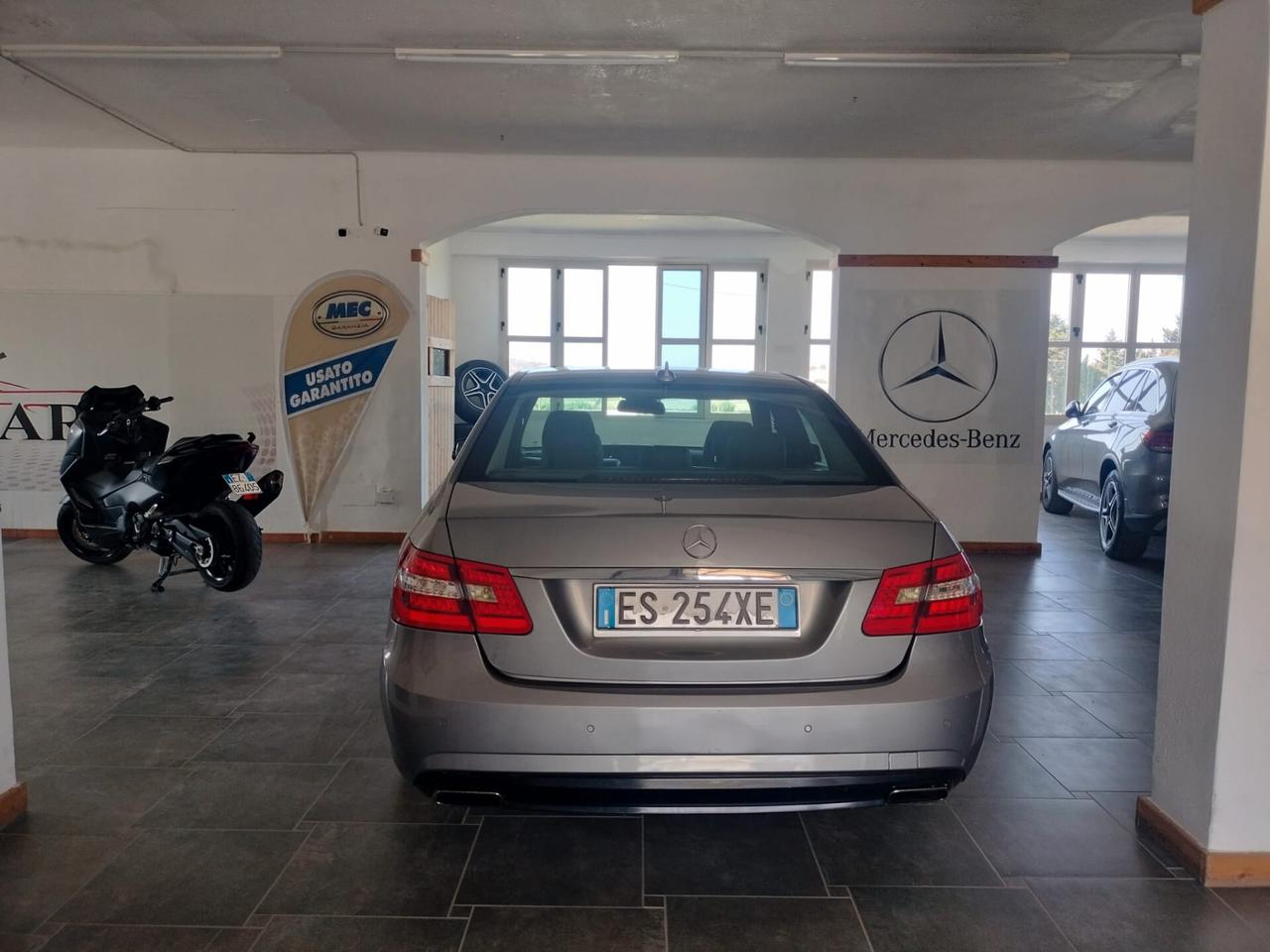 Mercedes-benz E 220 CDI Premium