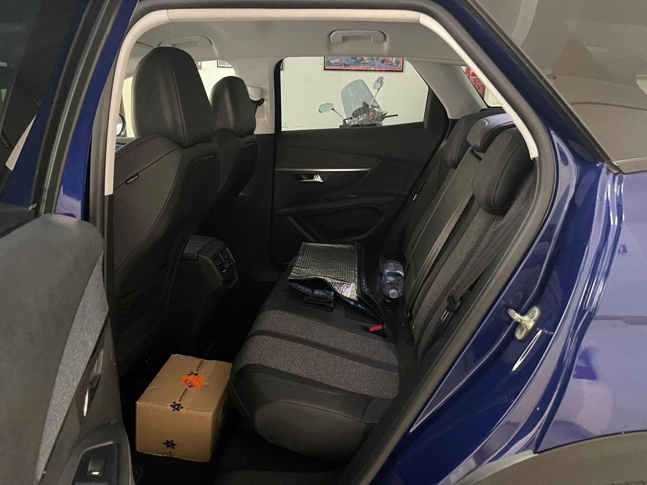 Peugeot 3008 BlueHDI 130 CV S&S Allure