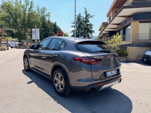 Alfa Romeo Stelvio 2.2 Turbodiesel 160 CV AT8 RWD Super Business