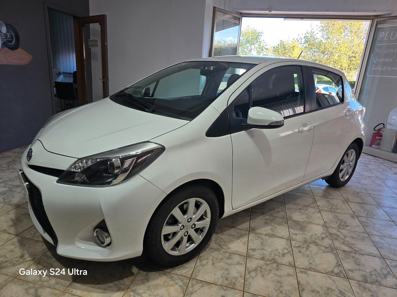 Toyota Yaris 1.5 Hybrid 5 porte Lounge