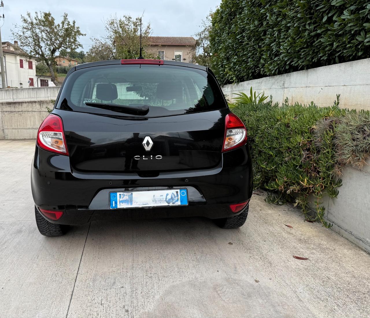 Renault Clio 1.2 Confort cv 75, benzina si neopatentati