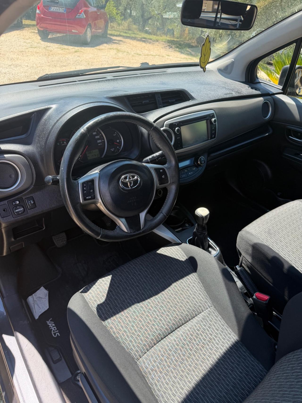 Toyota Yaris 1.0 5 porte Lounge