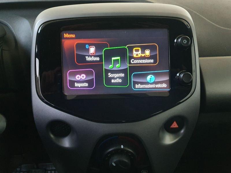 Toyota Aygo 1.0 VVT-i 72 CV 5 porte x-play TUA DA 102,00 MESE