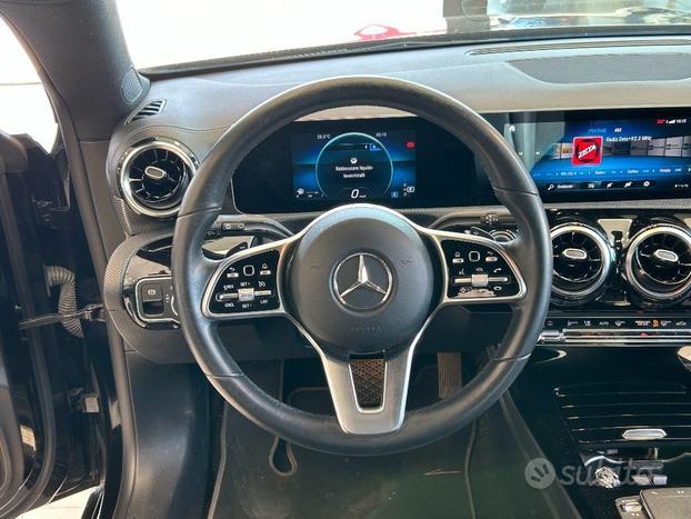 MERCEDES-BENZ CLA 200 d Automatic Shooting Brake