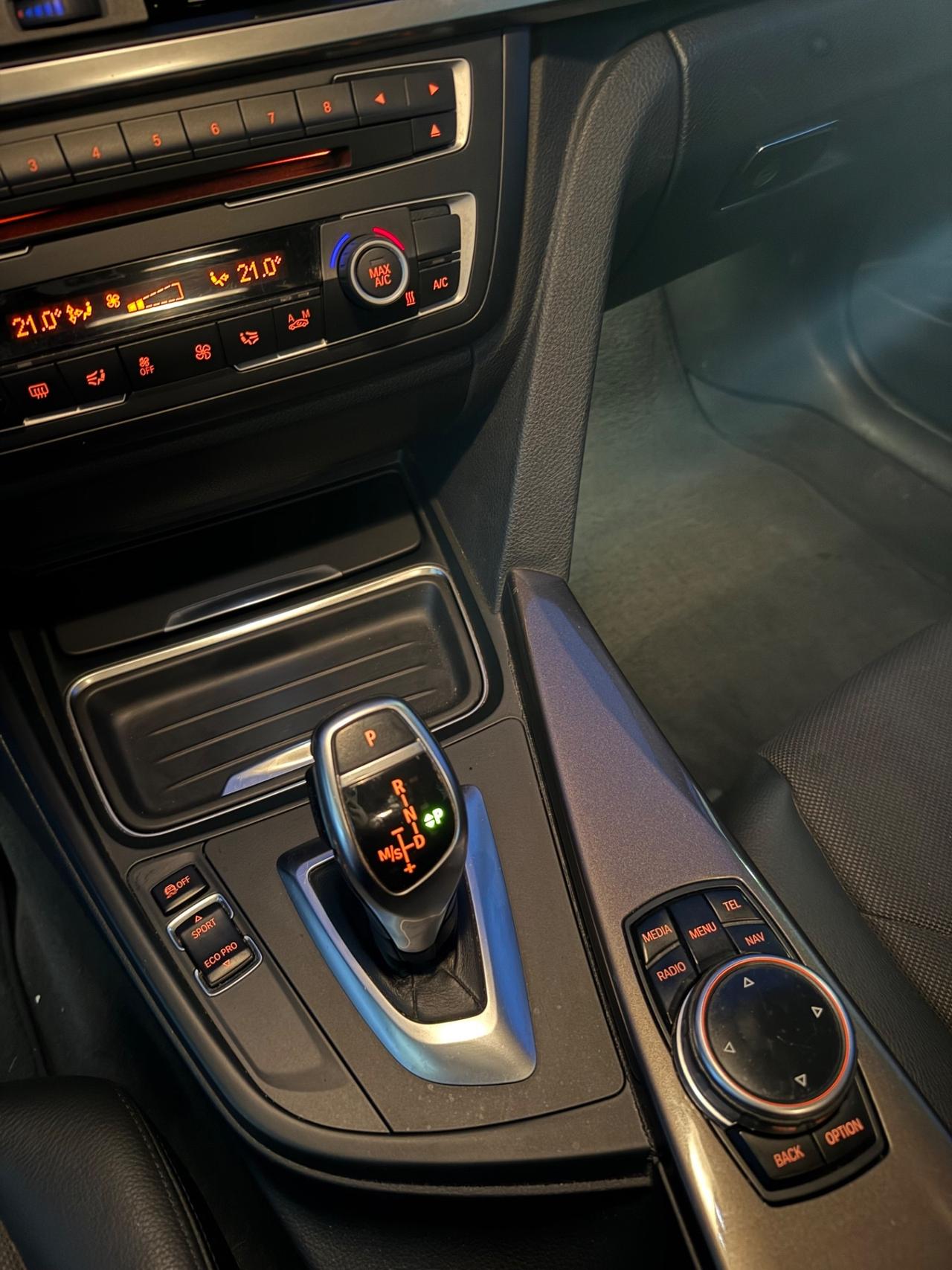 Bmw 320 320d xDrive Touring Msport