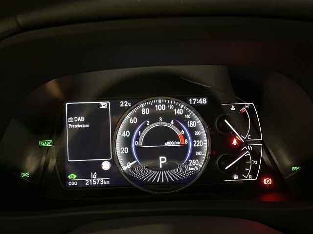 Lexus UX Hybrid Design