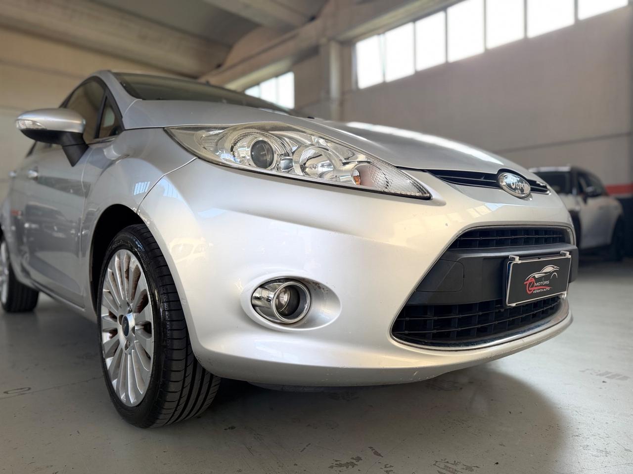 Ford Fiesta 1.2 82 CV 5 porte Titanium NEOPATENTATI