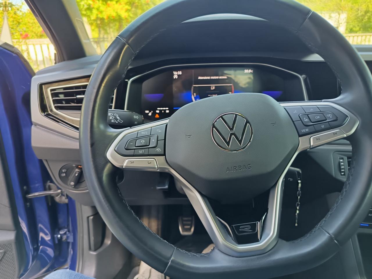 VOLKSWAGEN Polo 1.0 TSI R-Line