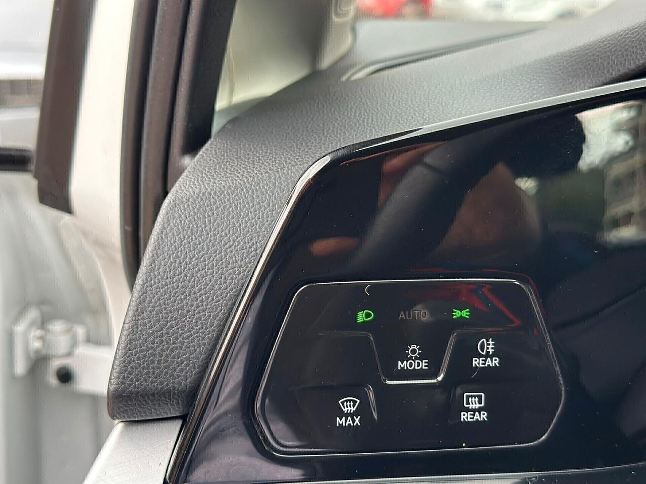 Volkswagen Golf 1.0 eTSI EVO DSG Life