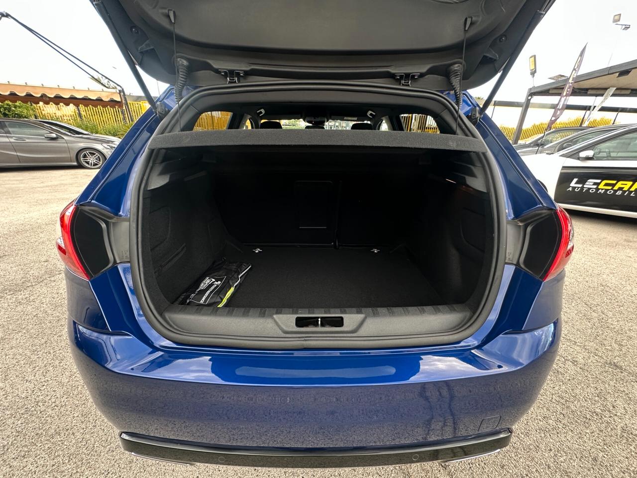 PEUGEOT 308 1.6 BlueHDi 120 S&S GT Line