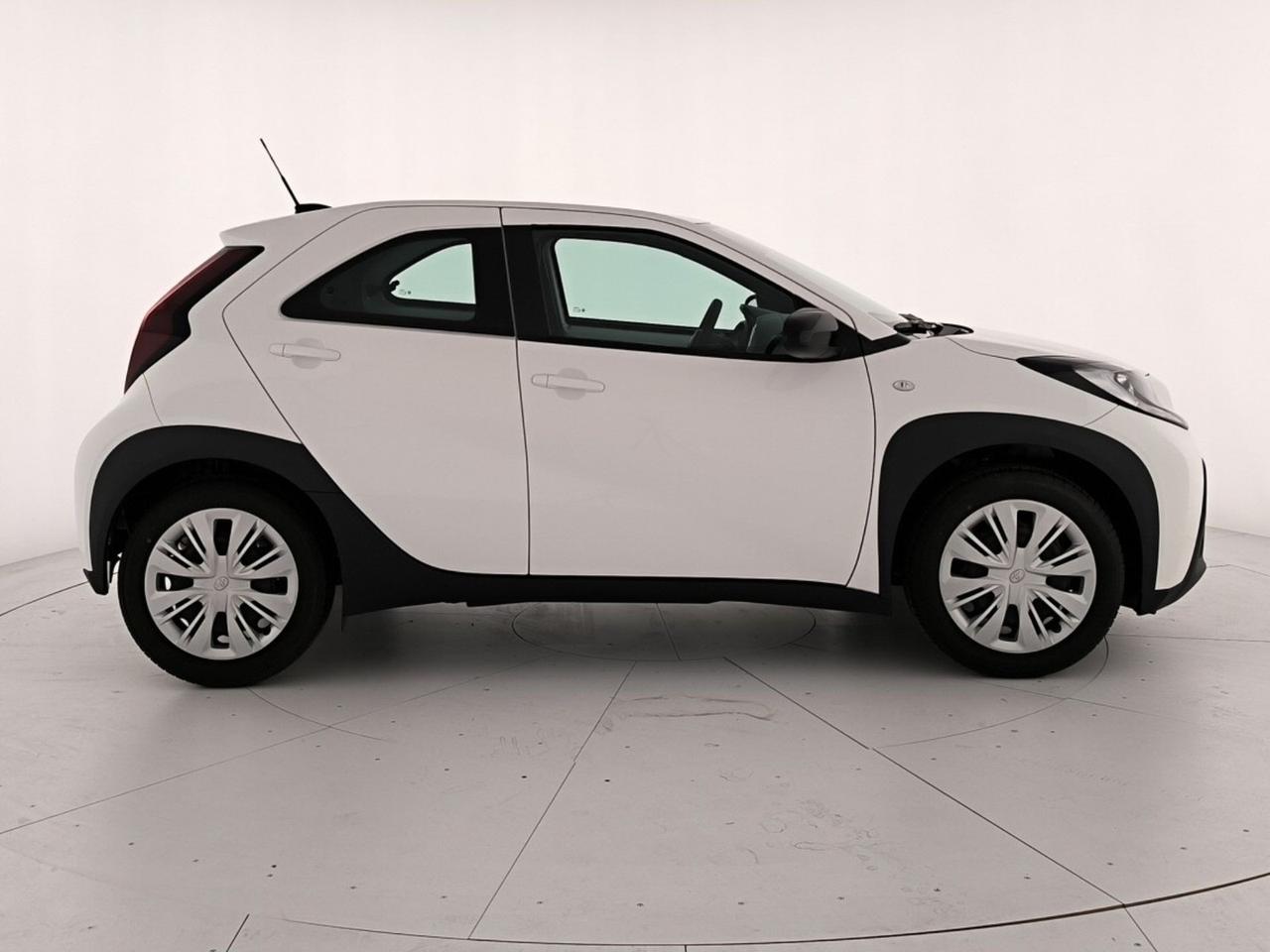 Toyota Aygo x 1.0 active 72cv s-cvt