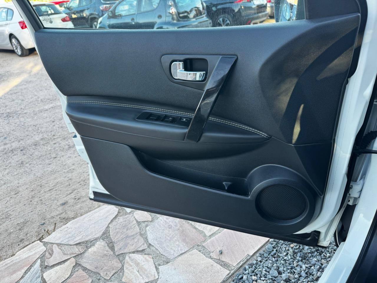 Nissan Qashqai 1.6 dCi DPF 360