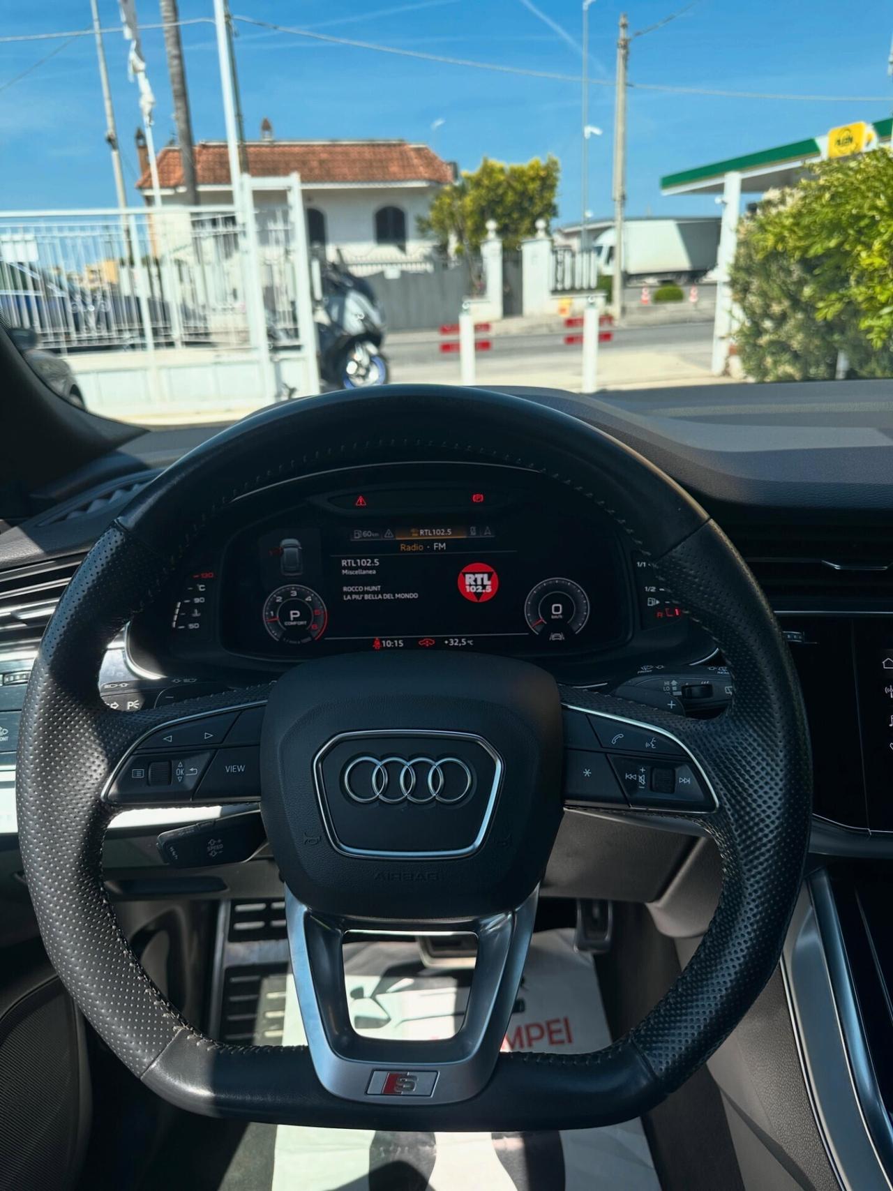 Audi Q8 50 TDI 286 CV quattro tiptronic Sport