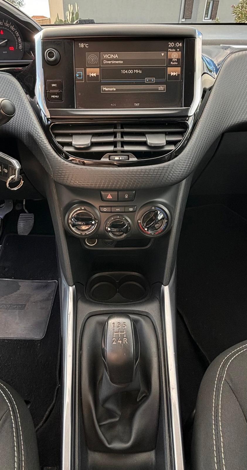 Peugeot 2008 BlueHDi 100 Allure