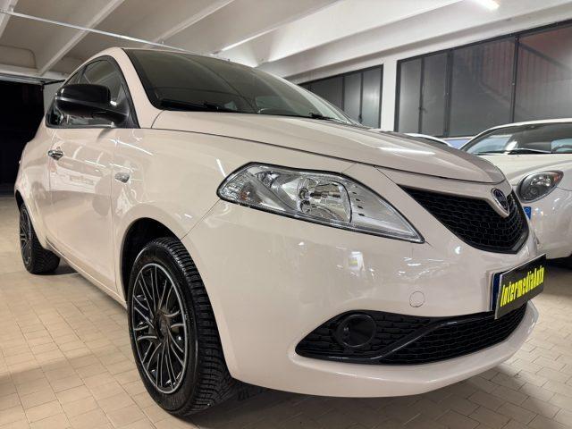 LANCIA Ypsilon 1.2 69 CV 5 porte GPL Ecochic Gold