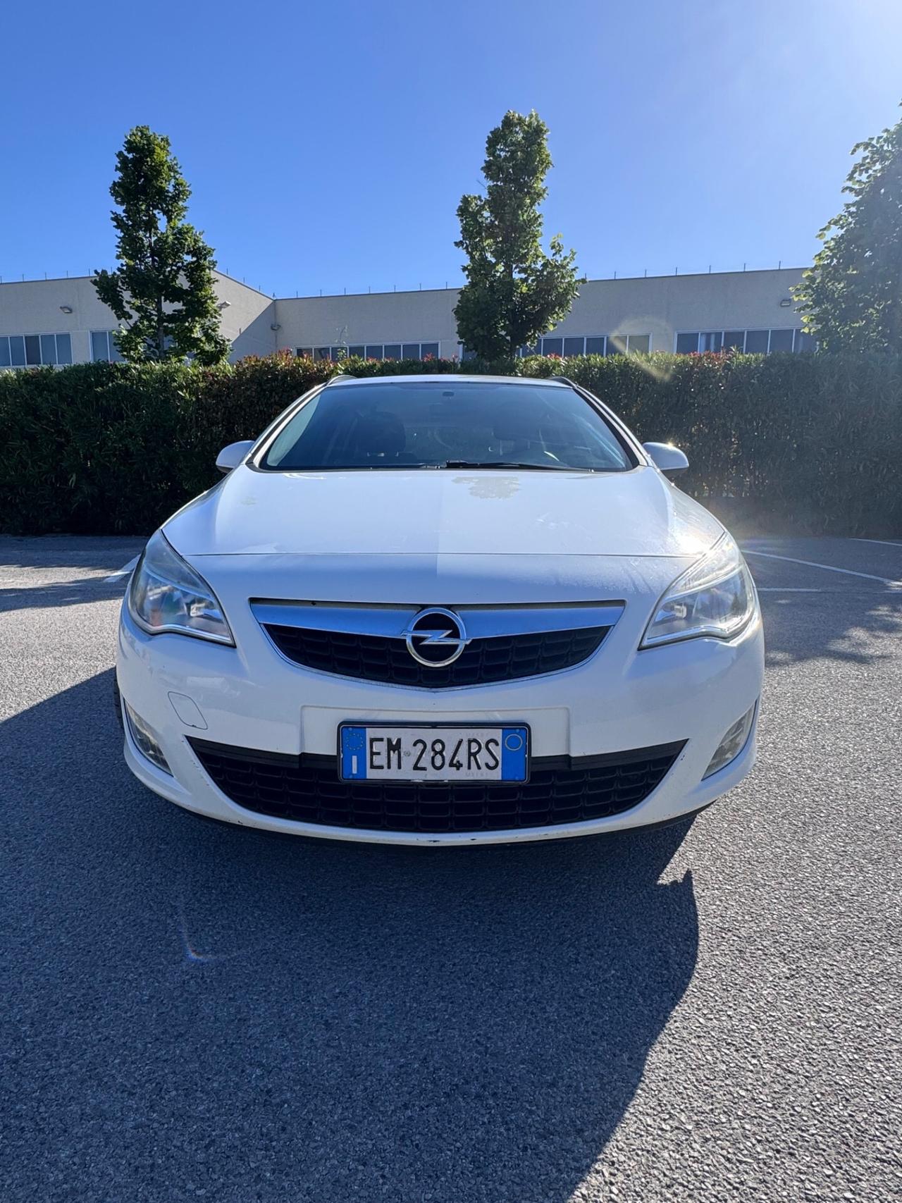 Opel Astra 1.7 cdti sport tourer
