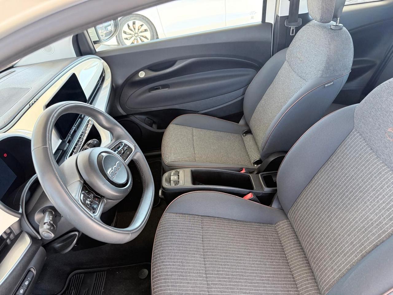 Fiat 500 500e