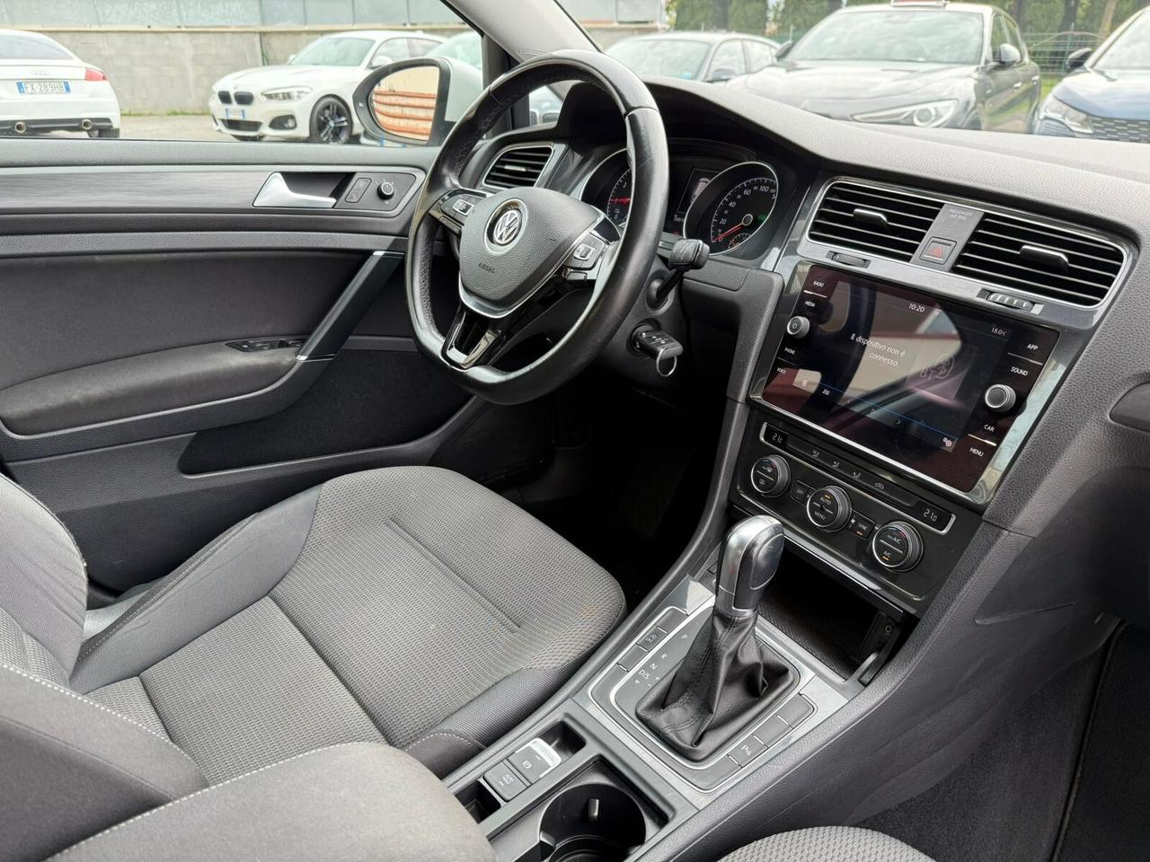 Volkswagen Golf 1.0 TSI 110 CV DSG 5p. Business BlueMotion Technology