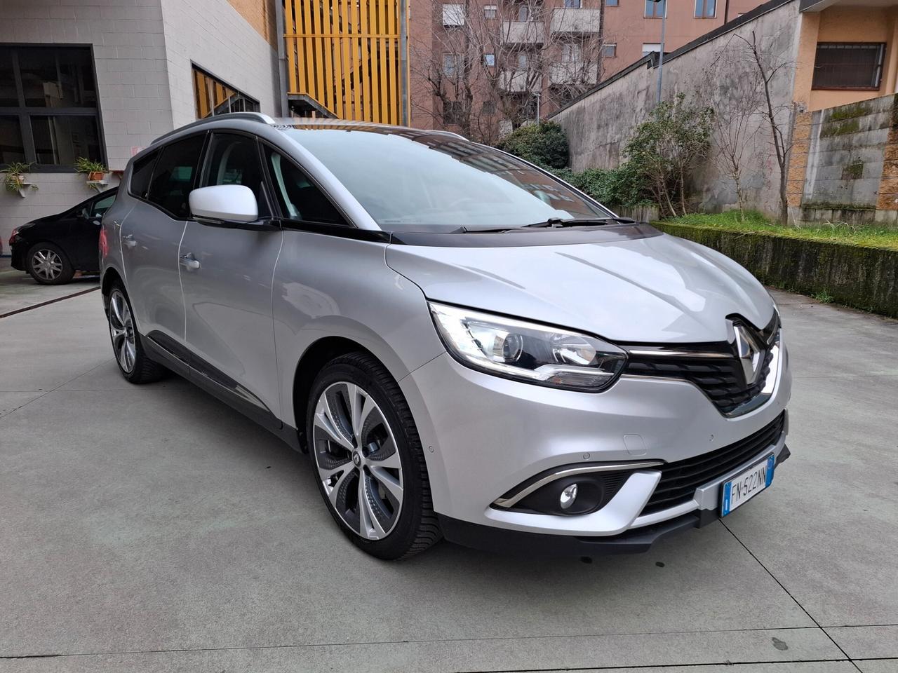 Renault Scenic 1.5 dci 110cv EDC 7 posti