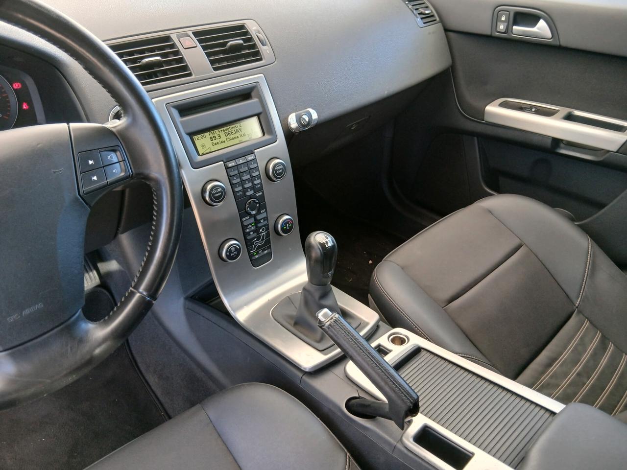 Volvo V50 2.0 D cat Momentum in pronta consegna