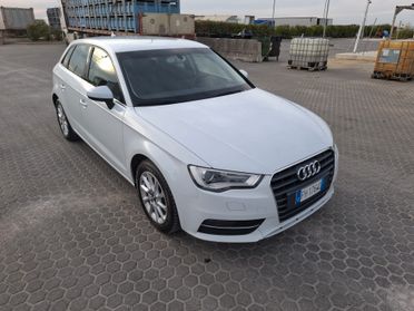 AUDI A3 SPB 1.6TDI S-TRONIC