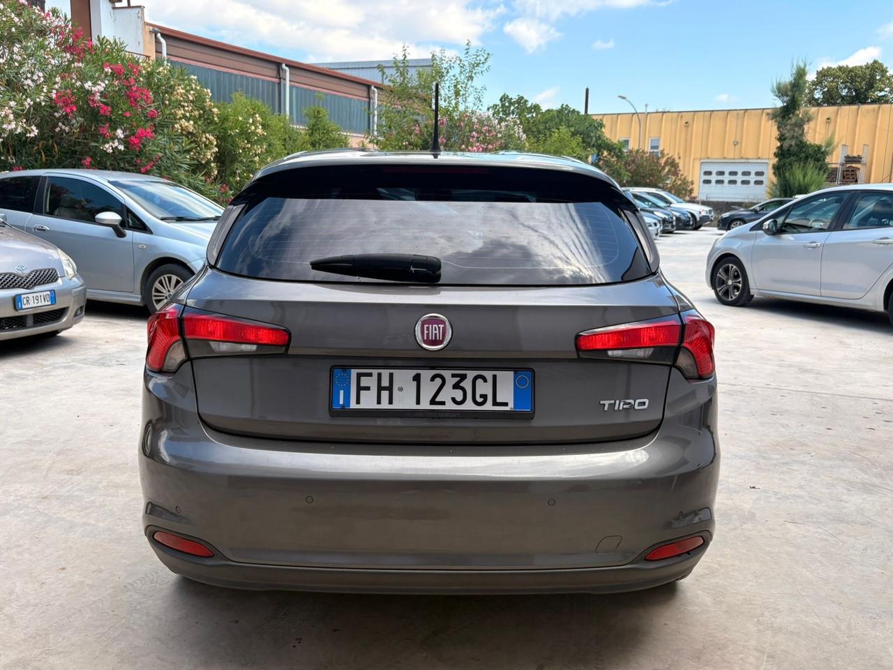 Fiat Tipo 1.6 MJT SES 5P S-DESIGN