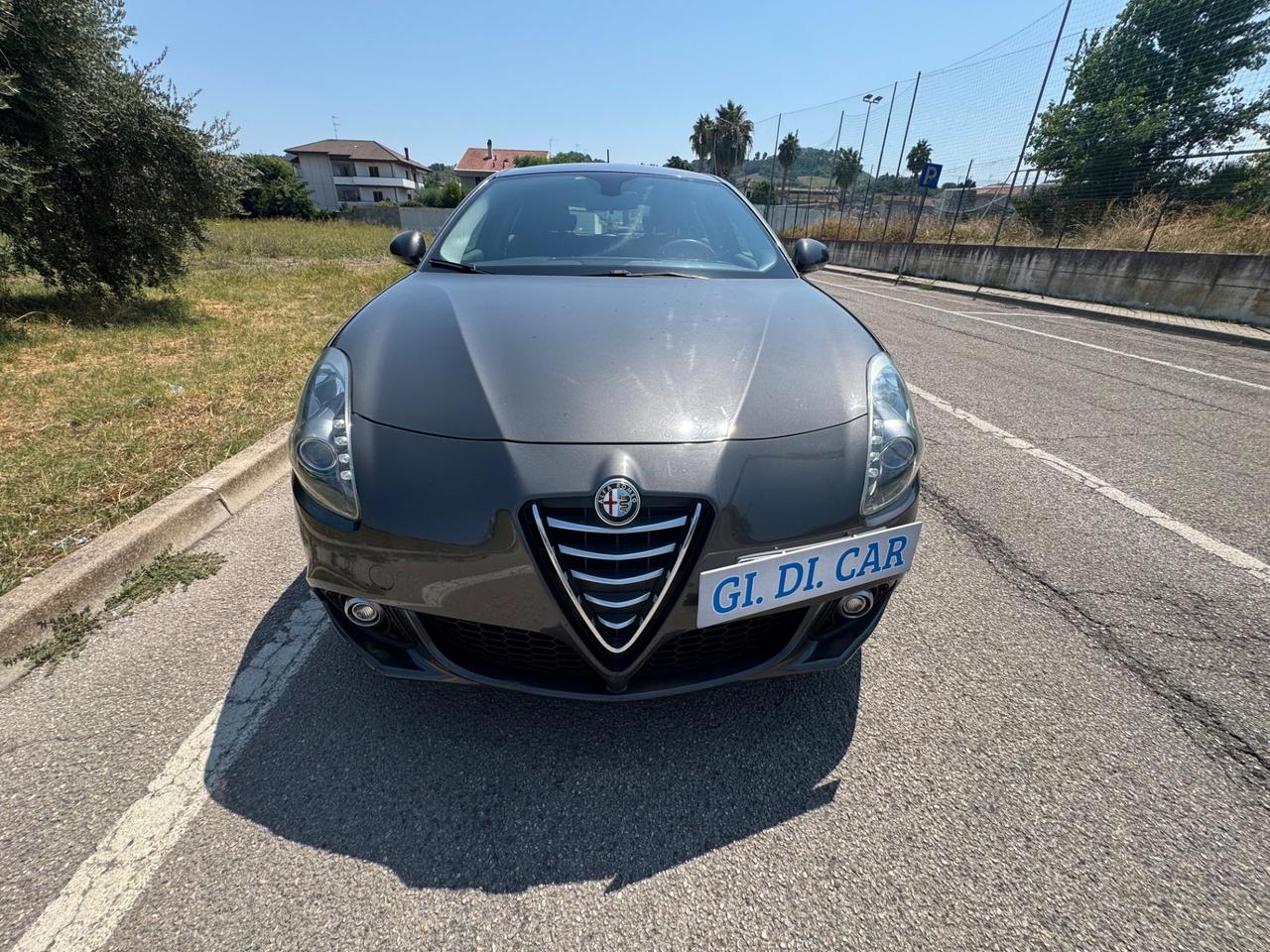 Giulietta 1.6 diesel 105 X neopatentati telefono lega impeccabile
