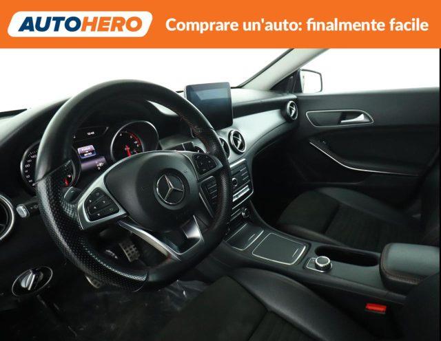 MERCEDES-BENZ CLA 200 d Automatic Premium