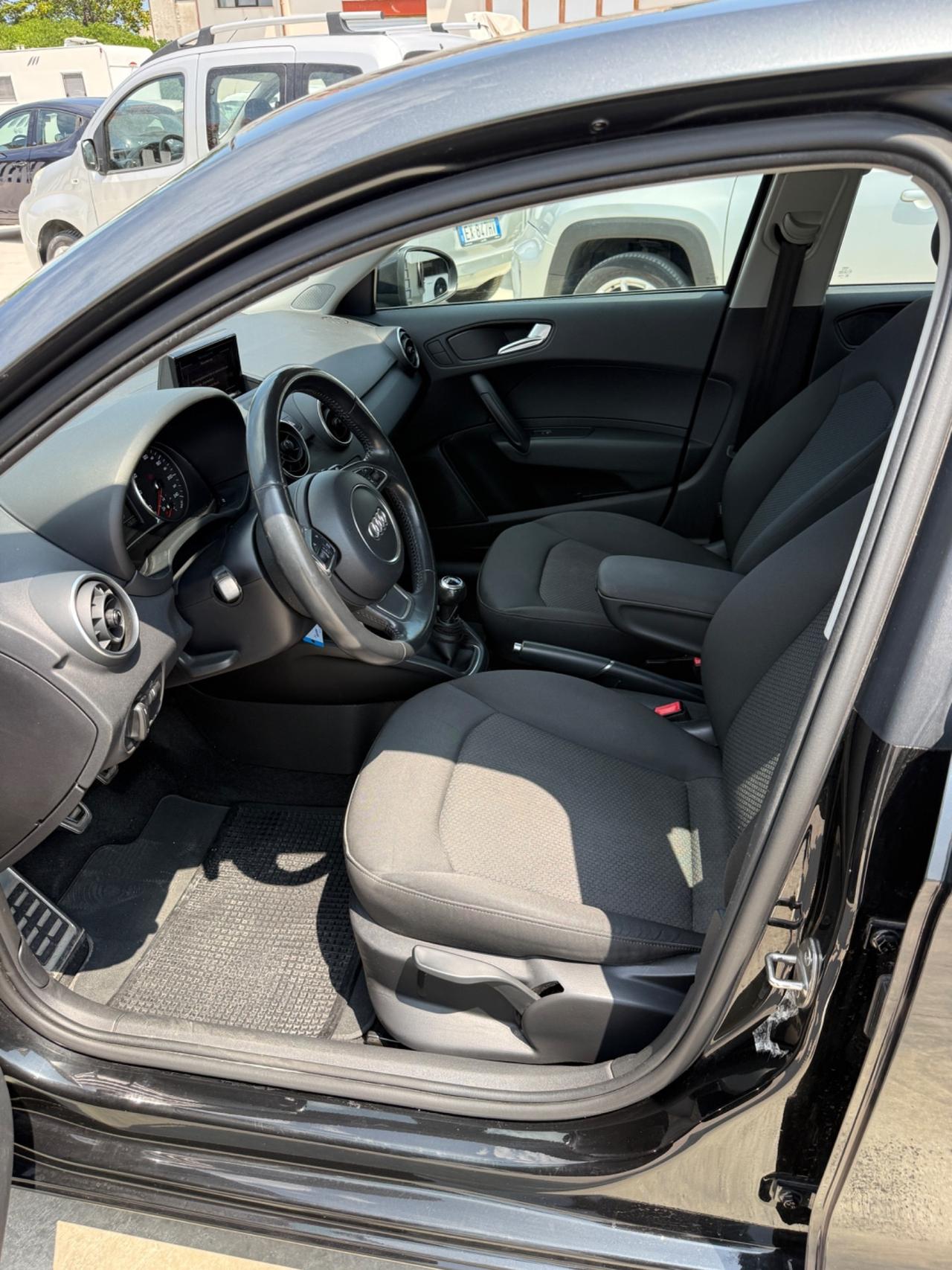 Audi A1 SPB 1.6 TDI 116 CV Metal plus