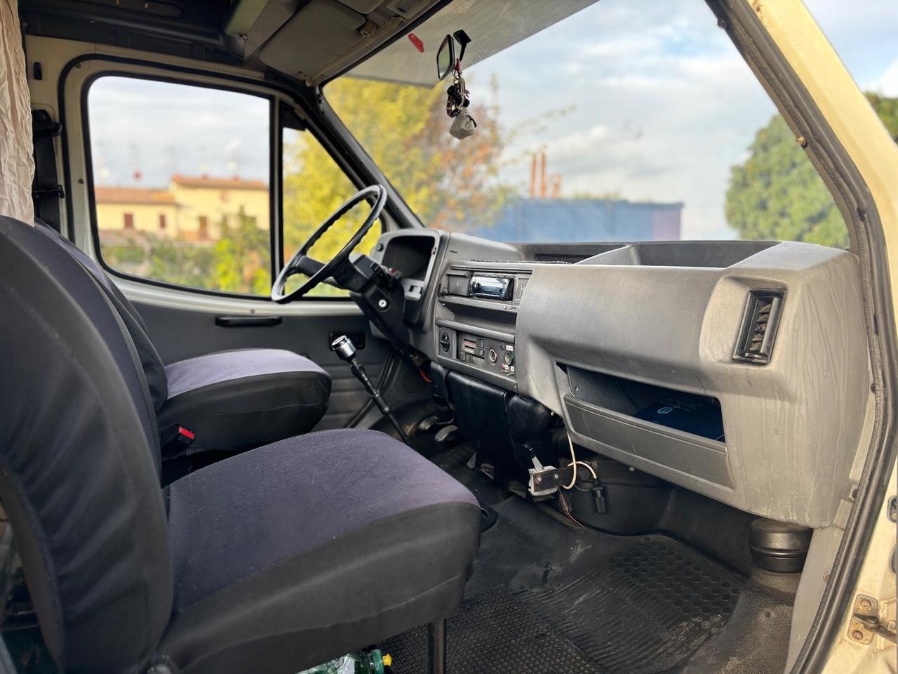 Ford Tranzit Laika 2.5
