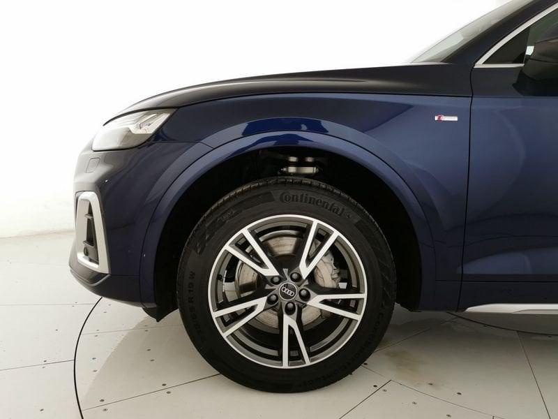 Audi Q5 40 2.0 tdi mhev 12V S line quattro s-tronic
