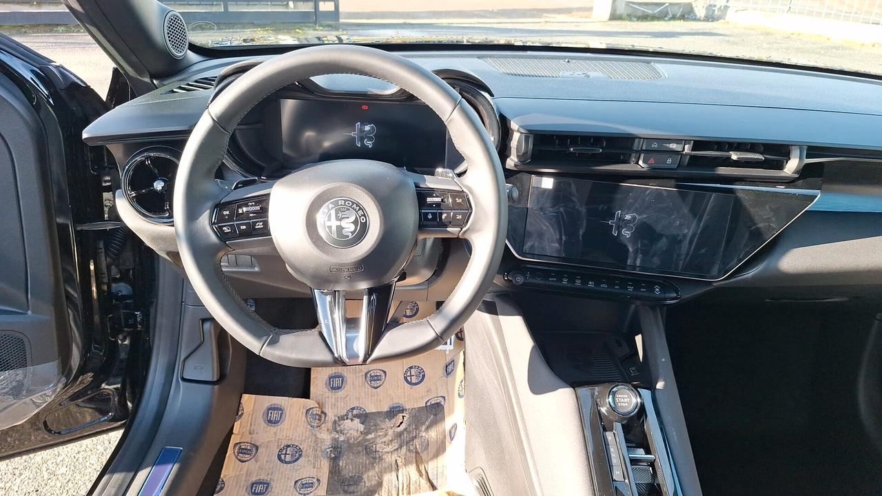 Alfa Romeo Altro JUNIOR SPECIALE 1.2 HYBRID 136 CV CON PACK TECHNO