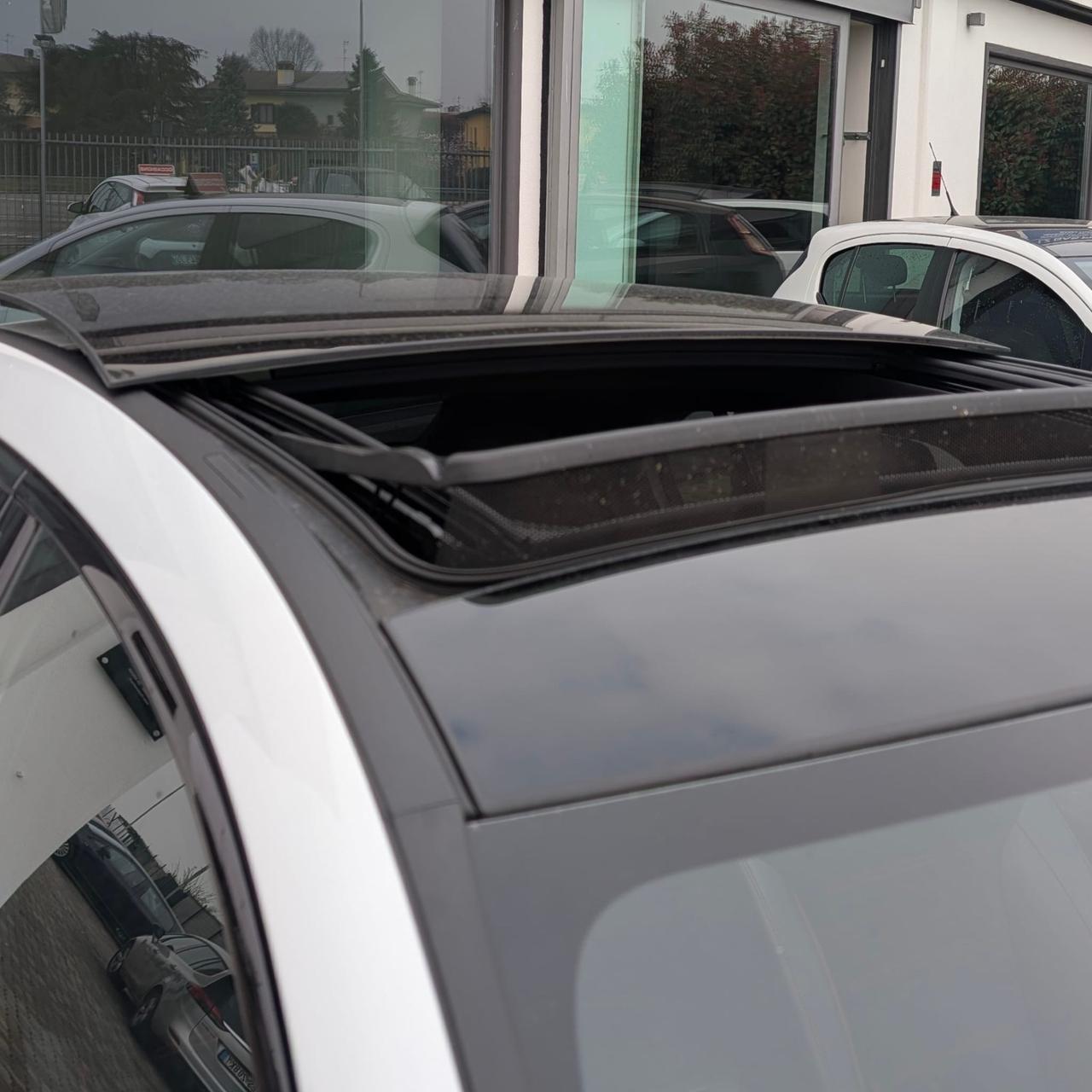 Mercedes-benz A 200 Prenium AMG Automatic 4Matic