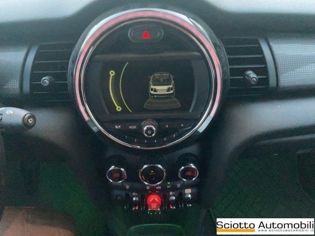 MINI Mini 1.5 Cooper D Cabrio