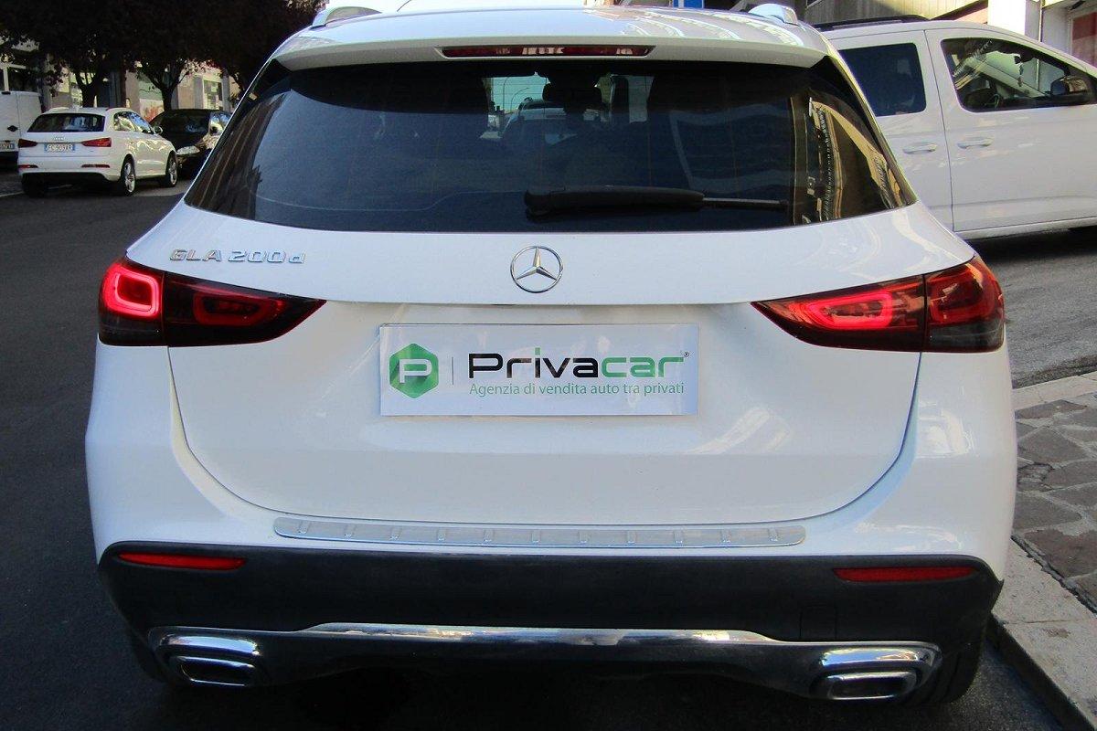 MERCEDES GLA 200 d Automatic Sport