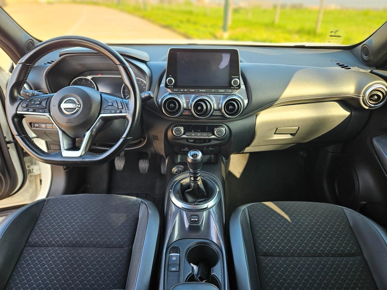 Nissan Juke 1.0 DIG-T 114 CV N-Connecta