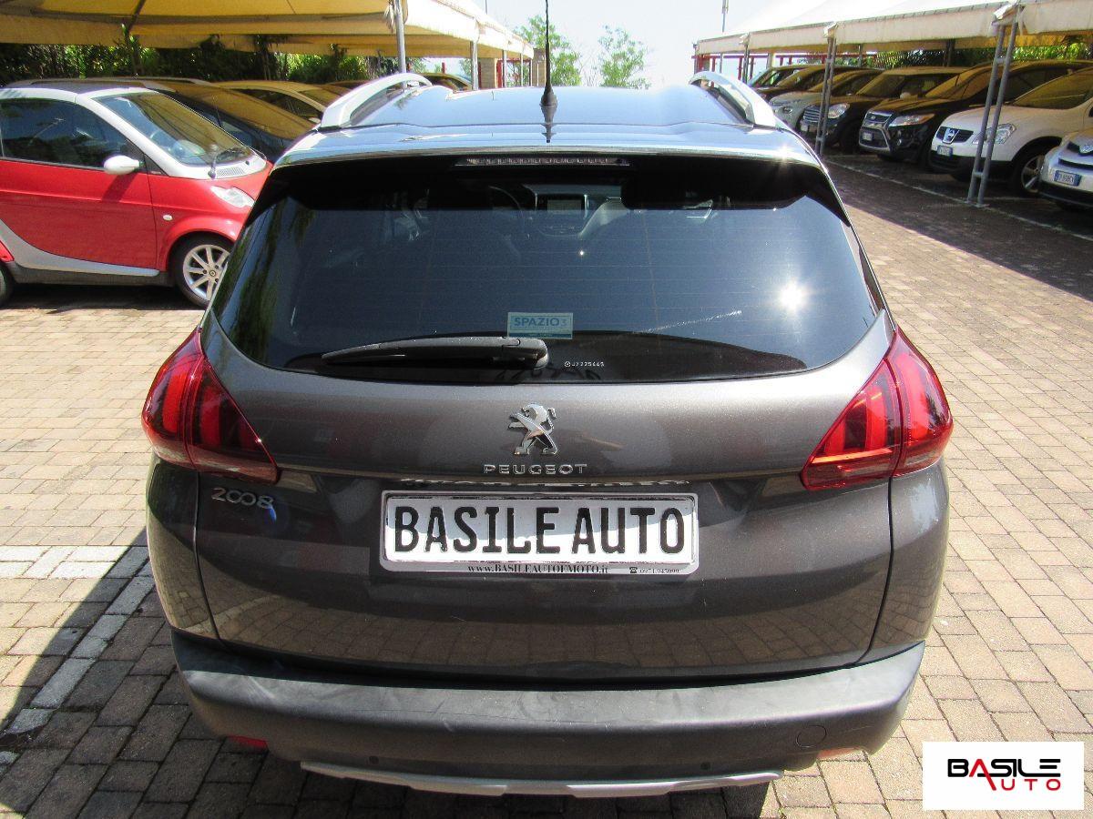 PEUGEOT - 2008 - BlueHDi 100 Black Matt