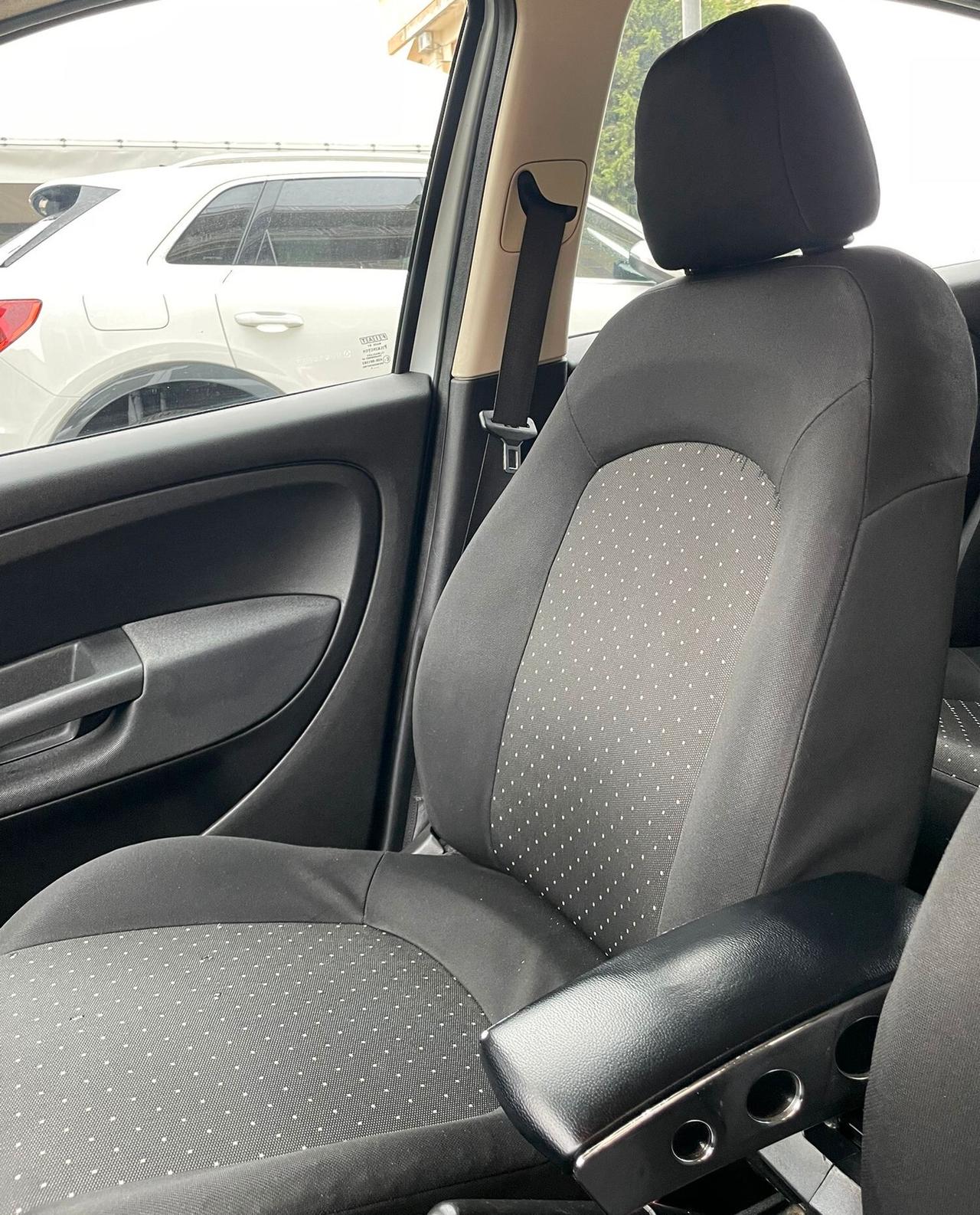FIAT GRANDE PUNTO 1.4 FUN