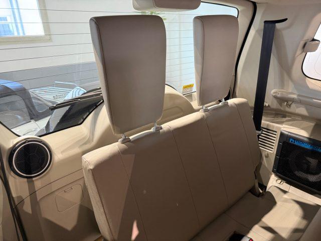MITSUBISHI Pajero 3.2 DI-D 16V aut. Instyle DPF 7 POSTI/TETTO