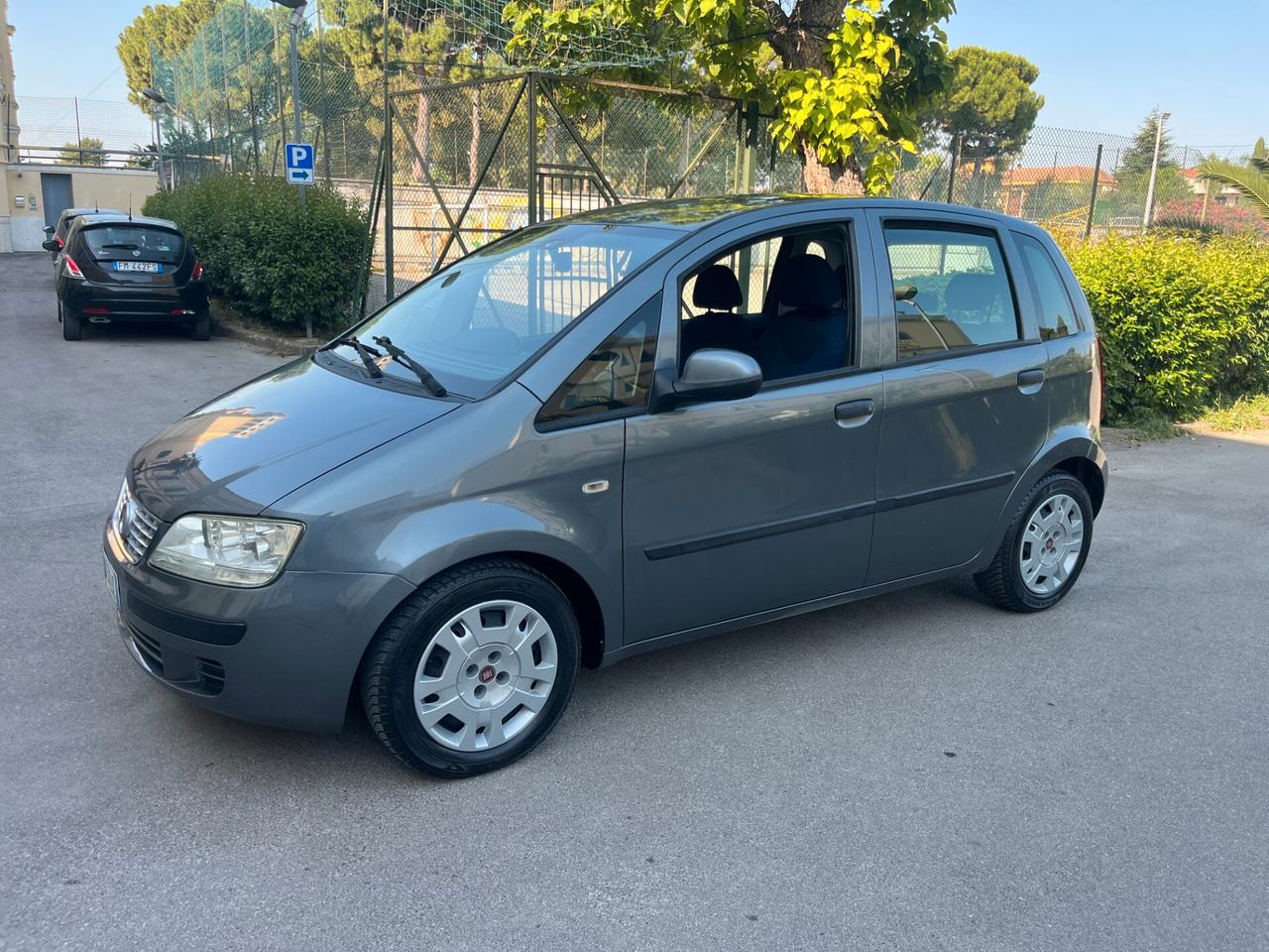 Fiat Idea 1.4 16V S&S Emotion