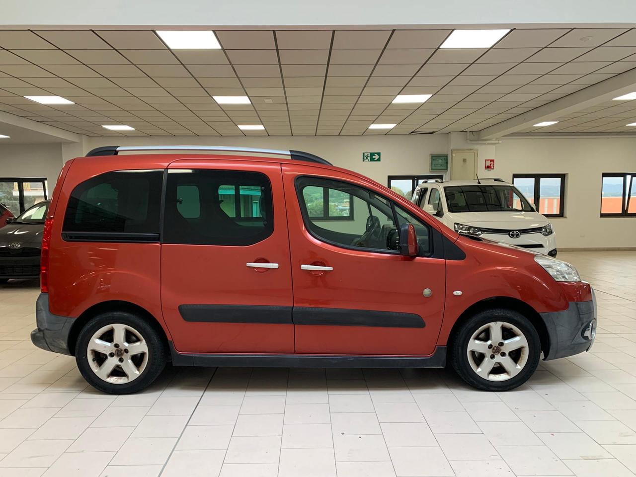 Peugeot Partner Tepee 1.6 B/Gpl Outdoor 110cv