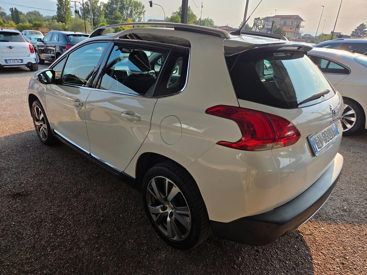 Peugeot 2008 1.6 e-HDi 115 CV Stop&Start Allure