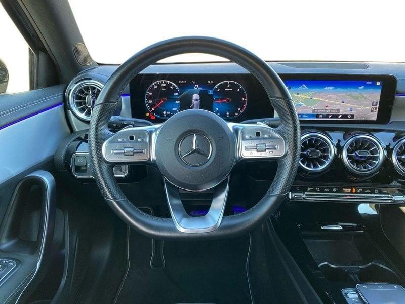 Mercedes-Benz Classe A A 180 d Premium Night edition Plus auto