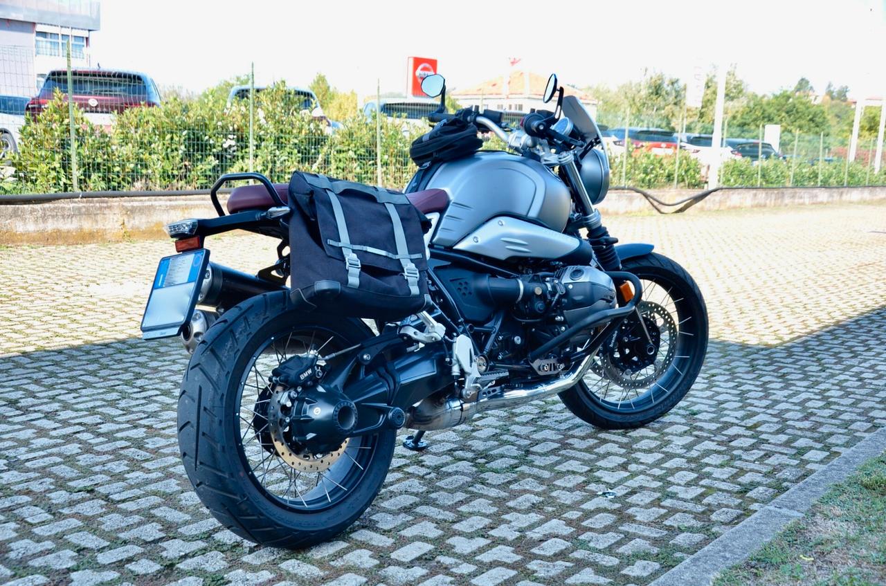 BMW R 12 NINET SCRAMBLER, AKRAPOVIČ