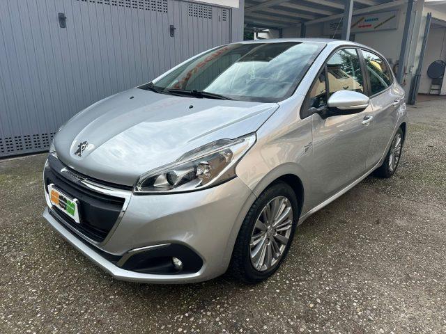 PEUGEOT 208 1.2 GPL PureTech 82 5p. Allure