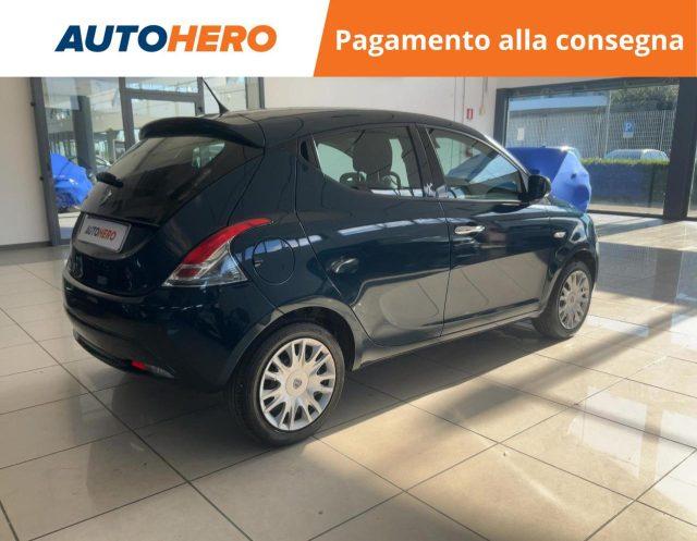 LANCIA Ypsilon 1.2 69 CV 5 porte Silver