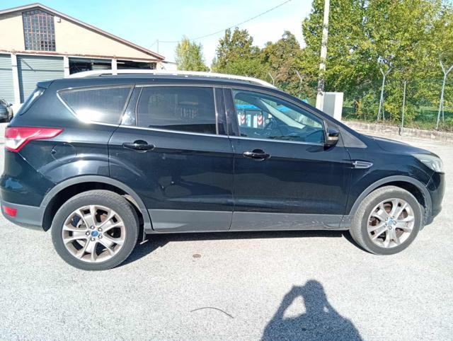 FORD Kuga 2.0 TDCI 150 CV S&S 4WD Powershift Titanium