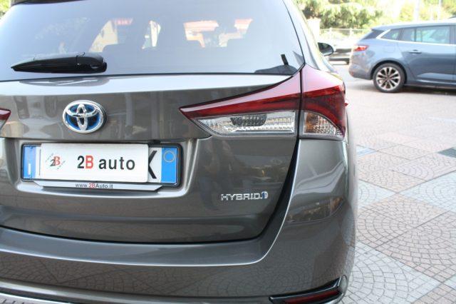 TOYOTA Auris Touring Sports 1.8 Hybrid Lounge
