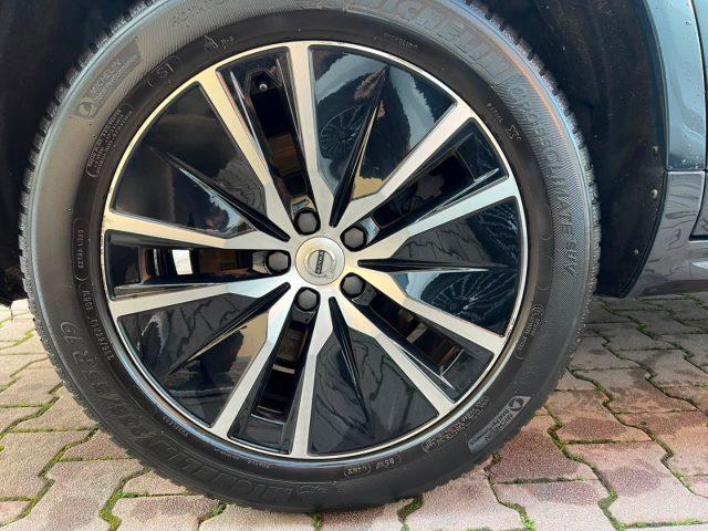 VOLVO XC90 B5 (d) AWD automatico 7 posti Momentum Pro